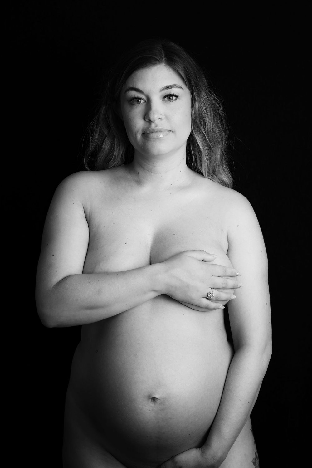 Maternity_Blackandwhite_yorkphotographer_charlotteharveyphotography